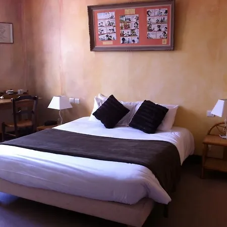 Le Thy Hotel Ploermel